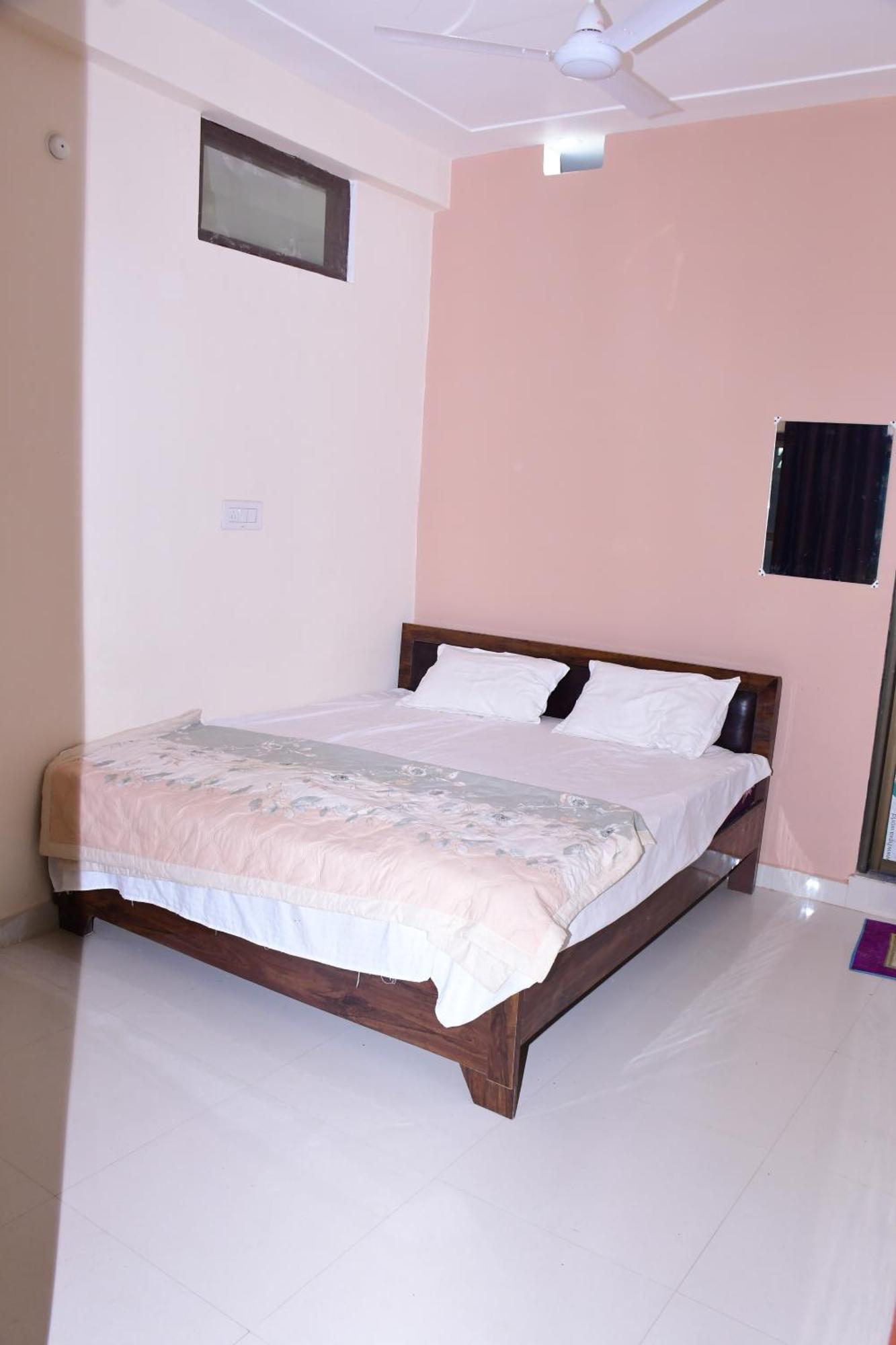 Shree Ram Hotel Ayodhya Kültér fotó