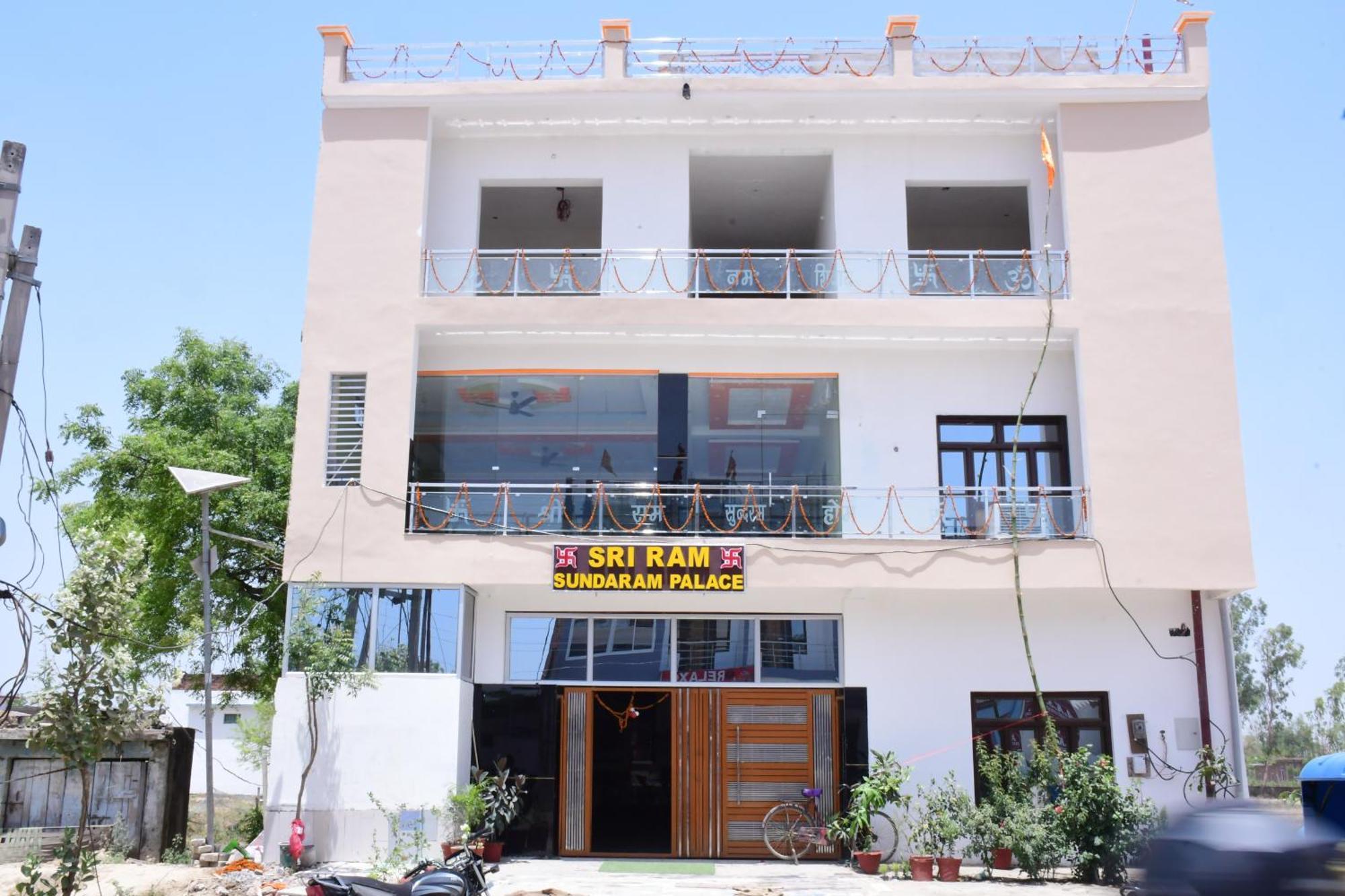 Shree Ram Hotel Ayodhya Kültér fotó