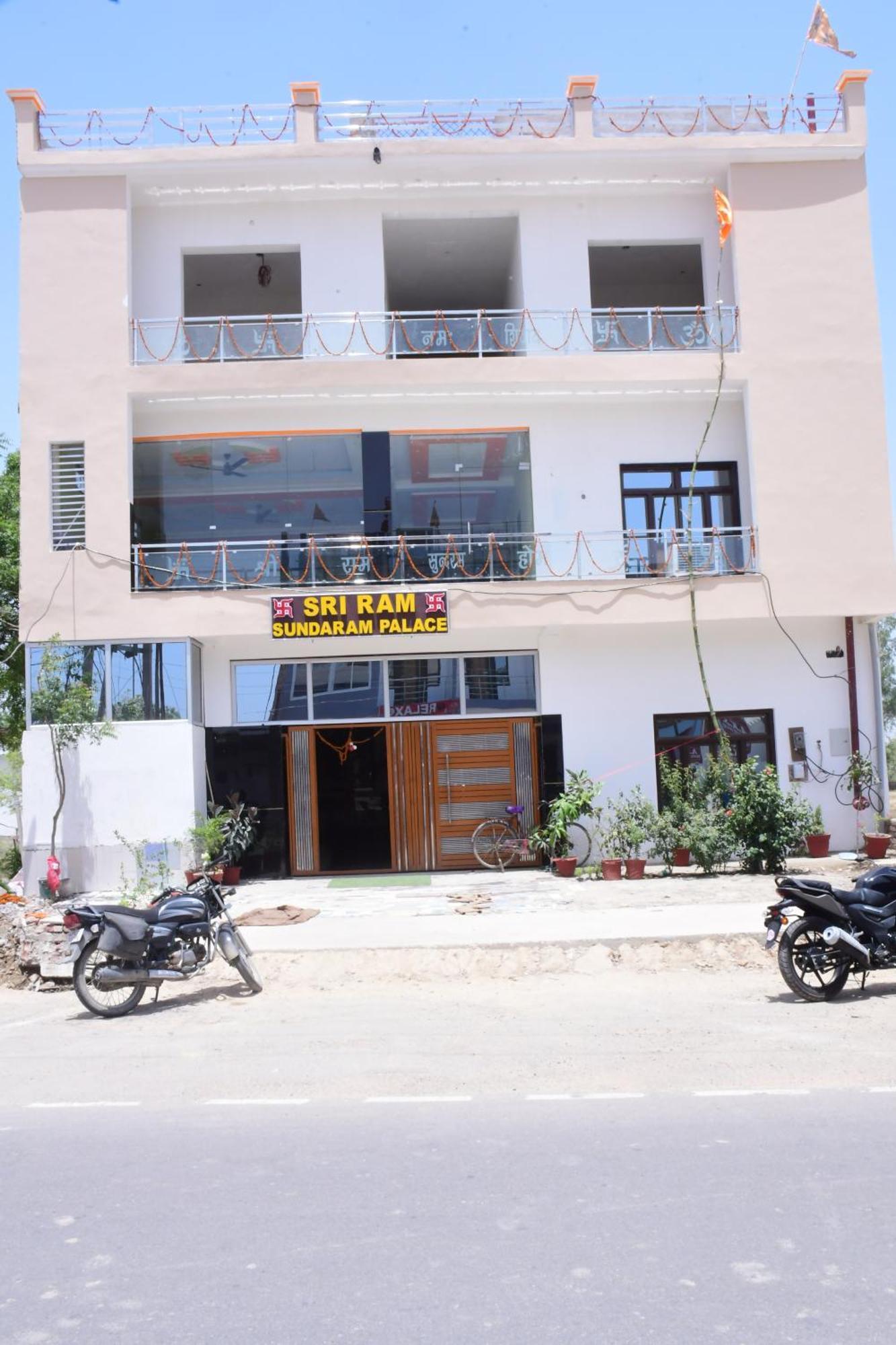 Shree Ram Hotel Ayodhya Kültér fotó